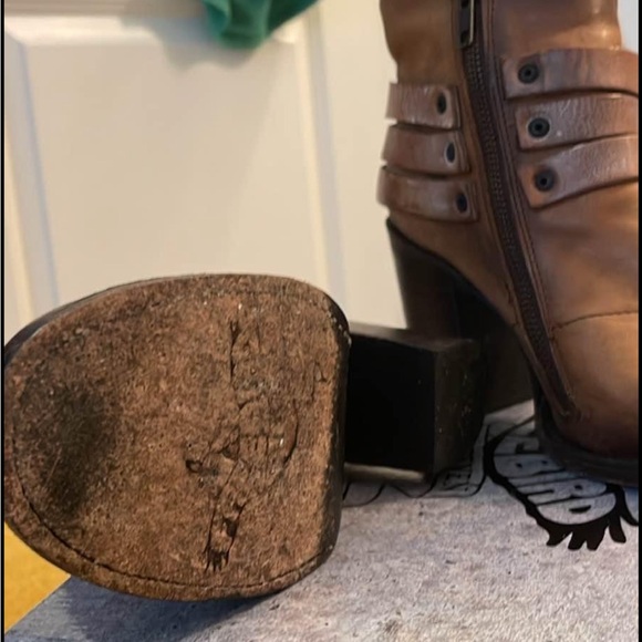 FREEBIRD BLAZE boots size 8, still have dudtbags/boot insert but missing box - Picture 3 of 8